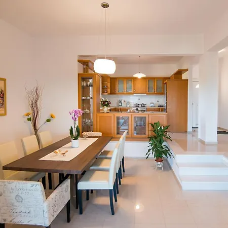 Villa Diogenis