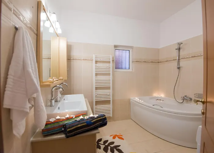 Diogenis * Maroulás